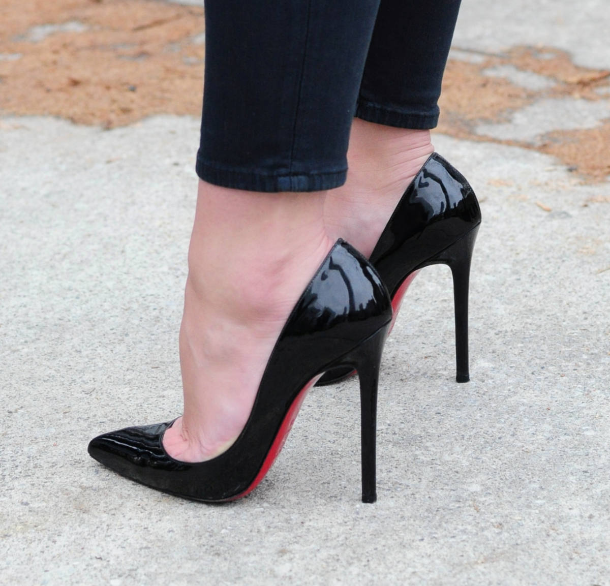 DearOnly Women's High Heels Platform Pumps Slip On Sexy Round Toe Stil –  Castamere