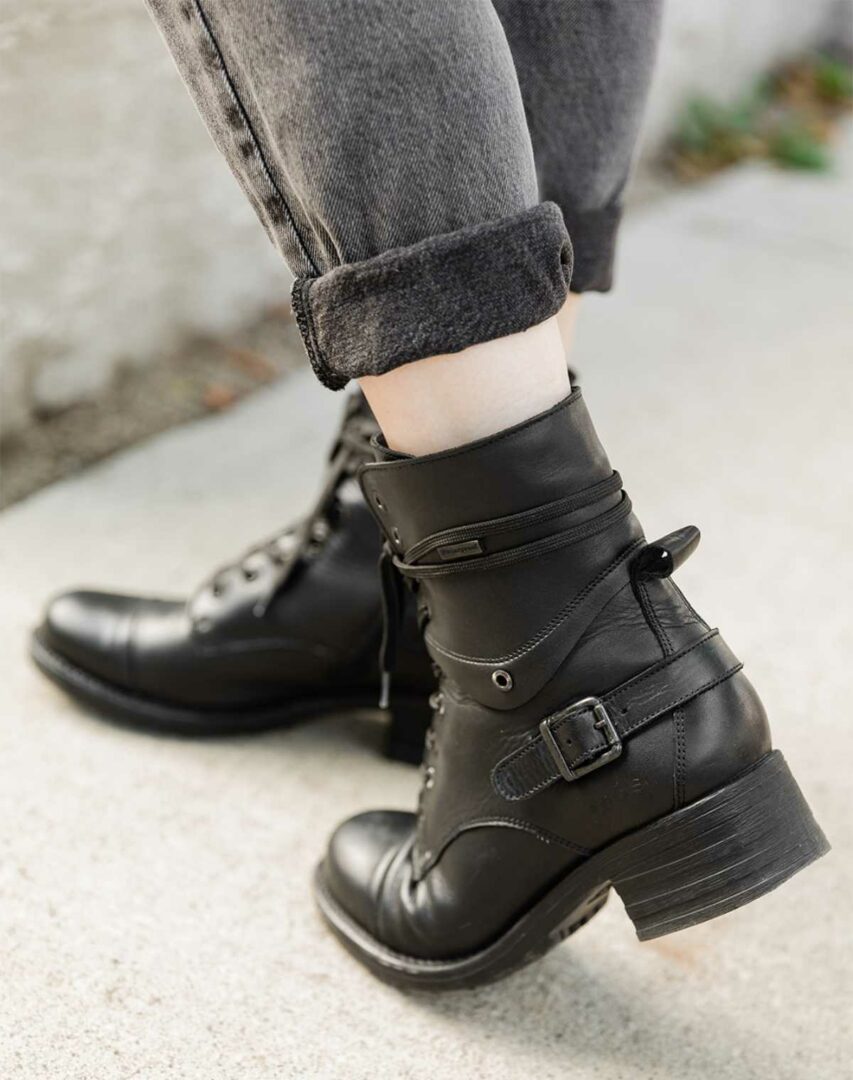 Taos Crave Boots Review - My Fave Combat Boots!